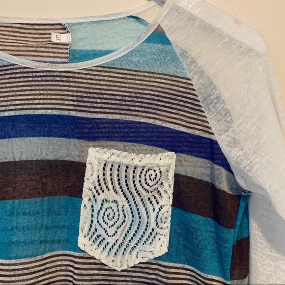 3/15 💚 NWOT Blue Striped Crochet Pocket Baseball Tee - Picture 2 of 9